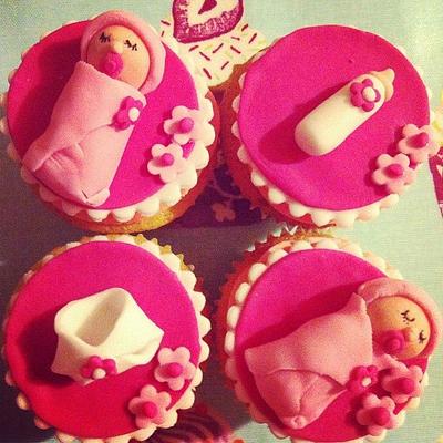 Baby cupcakes - Cake by Hellocupcake