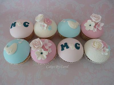 Pretty cupcakes - Cake by Carol