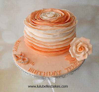 Ombre Peach Ruffle Cake - Cake by Lulubelle's Bakes