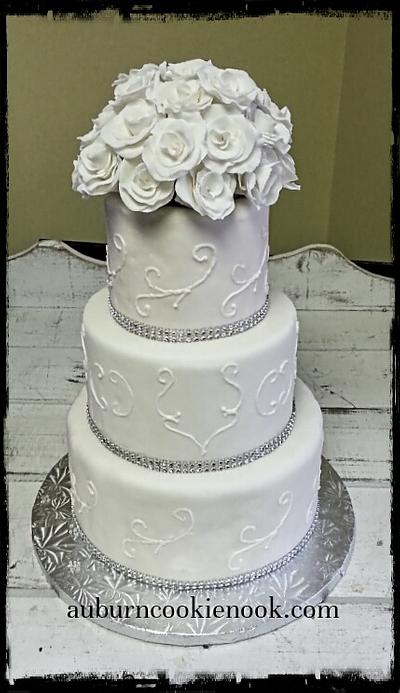 Classic Wedding Cake - Cake by Cookie Nook
