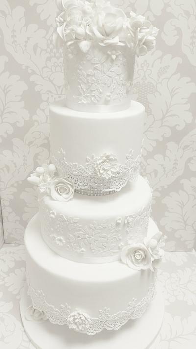 White Elegance  - Cake by mike525