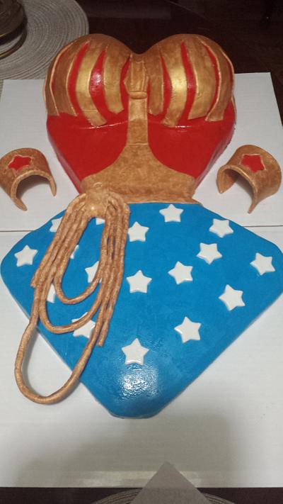 Wonder Woman - Cake by Stephanie