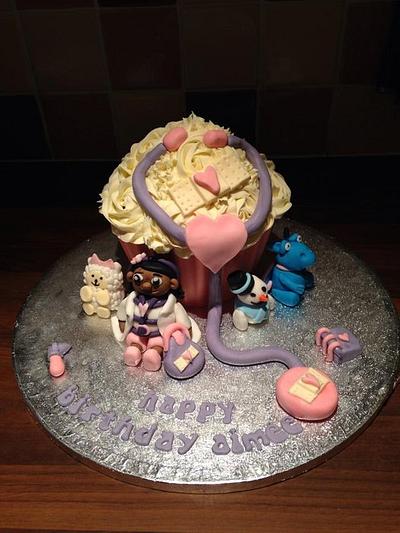 Dr Mcstuffin - Cake by Lou Lou's Cakes