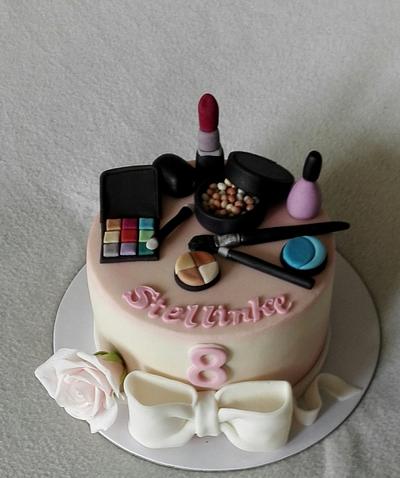 Make up - Cake by Anka