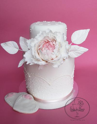 Peony wedding cake - Cake by Tarte de Fleurs