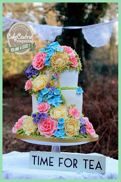 spring wedding cake - Cake by Hayley
