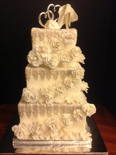 White Wedding Silver Leaves - Cake by Melanie
