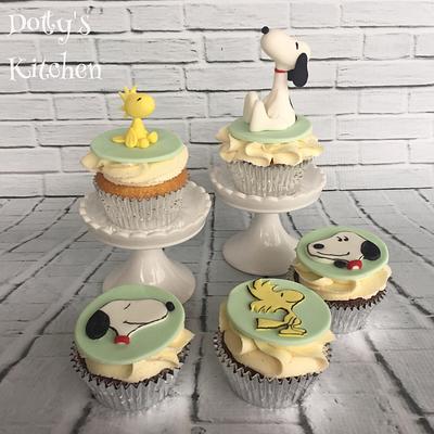 Snoopy and Woodstock Cupcakes - Cake by dottyskitchen