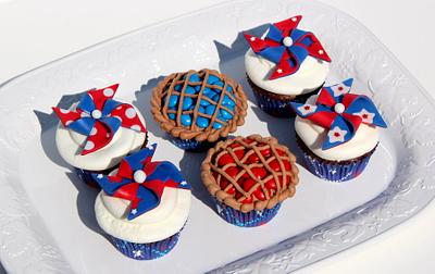 Patriotic Pinwheels and Pies - Cake by Kerrin