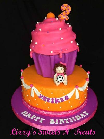 Cupcake Cake - Cake by Elizabeth
