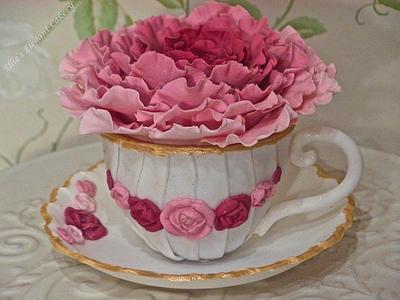 My first cup and saucer topper, vintage style x  - Cake by Ellie @ Ellie's Elegant Cakery