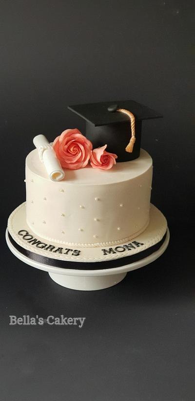 Graduation cake! - Cake by Bella's Cakes 