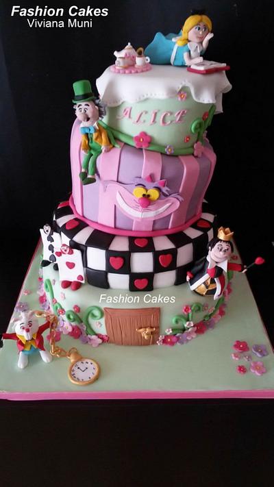 Alice in Wonderland Cake - Cake by fashioncakesviviana
