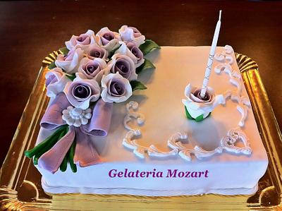 Bouquet of violet roses  - Cake by Gelateria Mozart 
