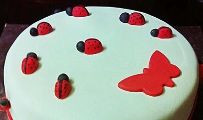 Lady-bird Cake : The cutest cake ever ♥ - Cake by NOVEMBER