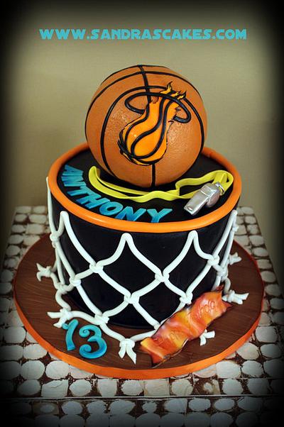 Basketball themed cake - Cake by Sandrascakes