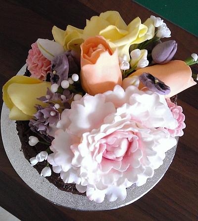 Basket of flowers - Cake by Little monsters Bakery