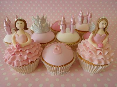 Princess cupcakes - Cake by Carol