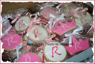 Princess Baby Shower cookie favors - Cake by Ansa