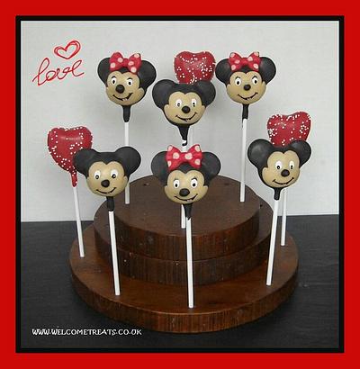 Mickey & Minnie Cakepops - Cake by welcometreats