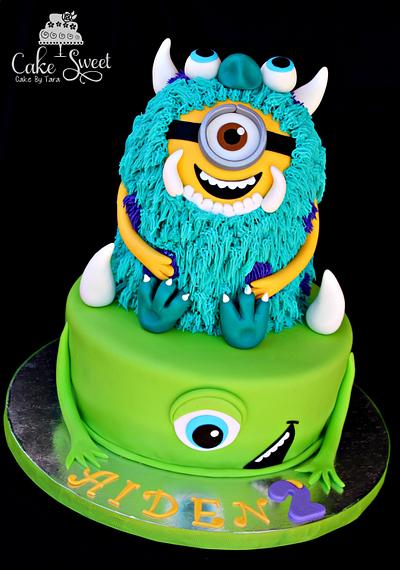 Monster Minions - Cake by Cake Sweet Cake By Tara