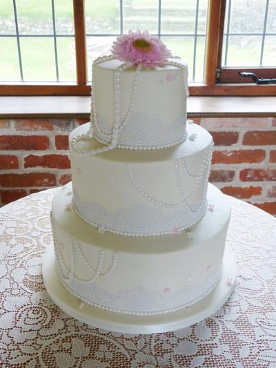 Pearls and lace wedding cake - Cake by Angel Cake Design