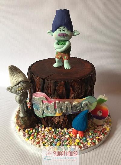 Trolls - Cake by Sweet House Cakes and Pastries