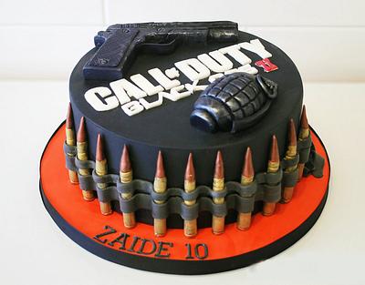 Black Ops II - Cake by Danielle Lainton