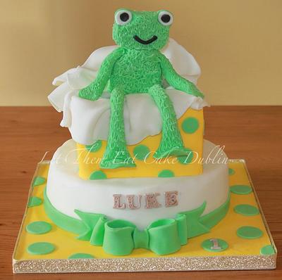 Frog Cake - Cake by letthemeatcakedublin
