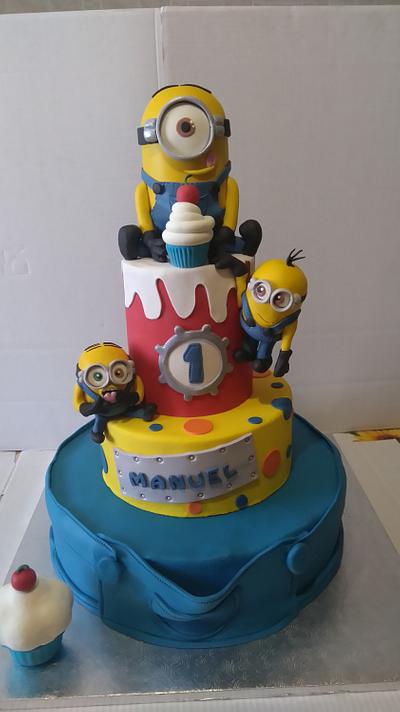 Cake Minions  - Cake by Natascia ciuffatelli