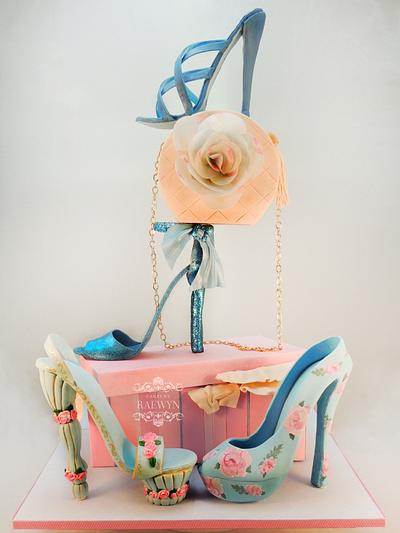The Fashionista - Cake by Raewyn Read Cake Design