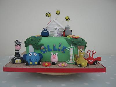 Jungle Junction and the Hive Cake  - Cake by SoSweet