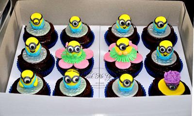 minion cupcakes - Cake by PickMeUpSweets