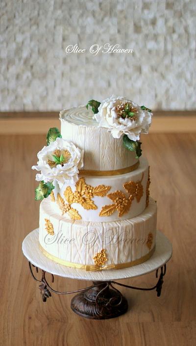 Vintage Wedding Cake - Cake by Slice of Heaven By Geethu