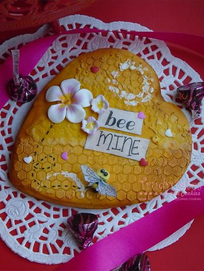 Romantic Bee Mine Cookie - Cake by TrudyCakes