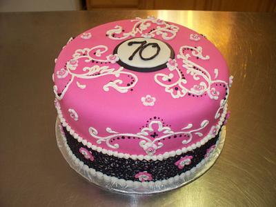 Carol's 70th - Cake by mallorymaid