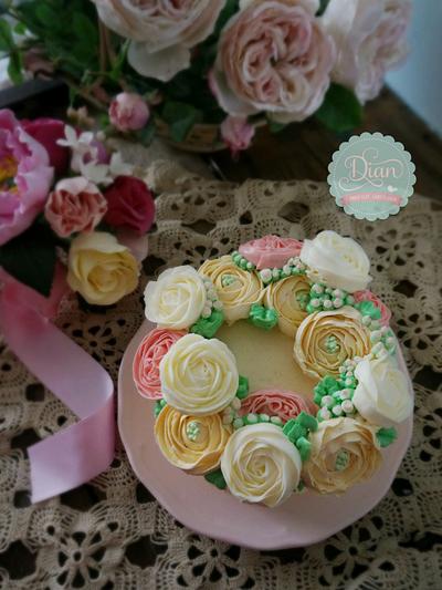 shabby chic butter cream flower cake - Cake by Dian flower clay -cake design