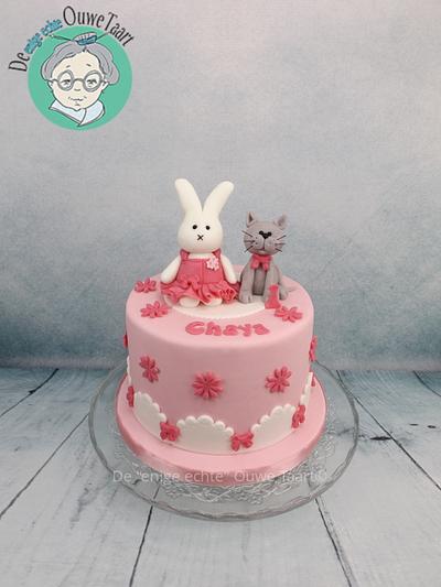 Miffy cake and grey cat - Cake by DeOuweTaart
