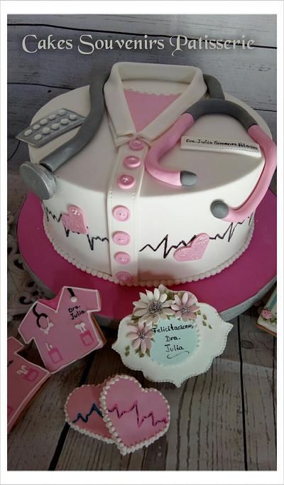 Cake for a doctor - Cake by Claudia Smichowski