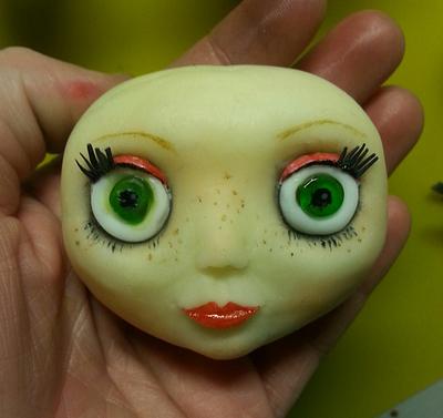 my first blythe doll face :) - Cake by Martina Kelly