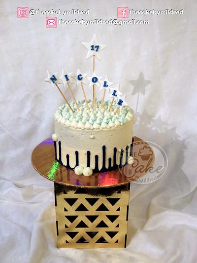 Up side down drip cake - Cake by TheCake by Mildred