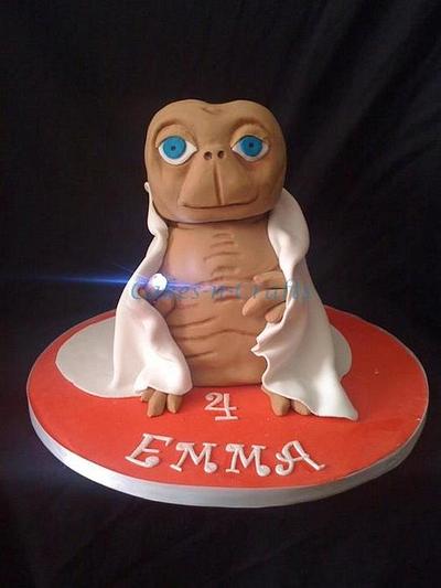 3d ET cake with light up finger - Cake by June milne