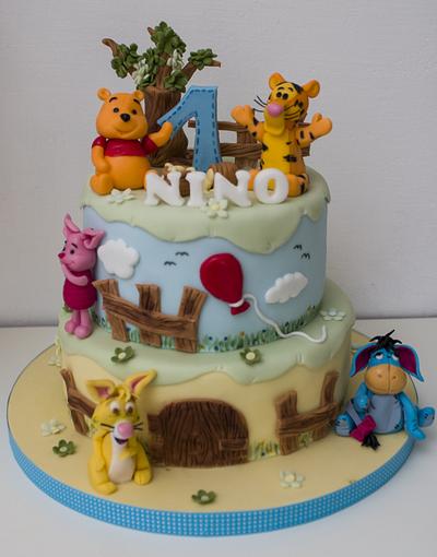 Winnie the Pooh and friends - Cake by SweetdreamsbyNika