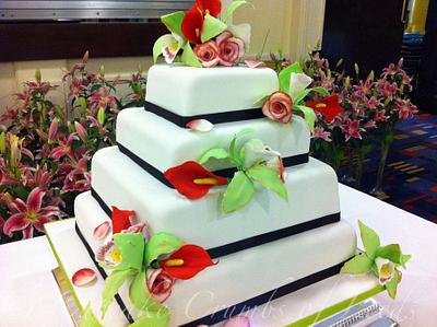 Roses, calla lilies and orchids wedding cake - Cake by Sarah