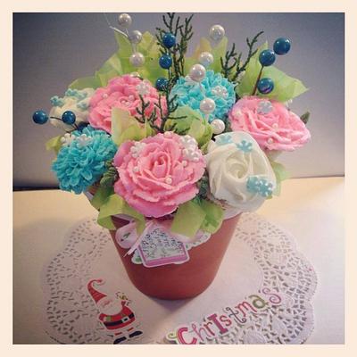 Pretty Christmas cupcake bouqet - Cake by Charise Viccarone~ The Flour Bouquet Co.