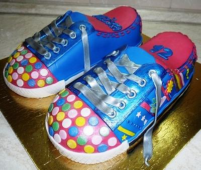 Sneakers - Cake by cicapetra