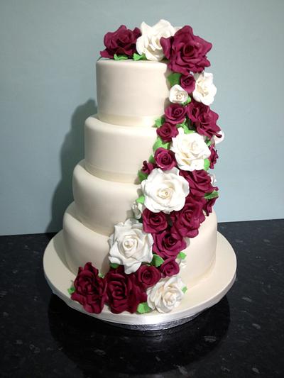 wedding cake - Cake by Daizys Cakes