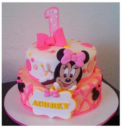 1st Birthday Mini cake  - Cake by Angelica (Angie) Zamora 
