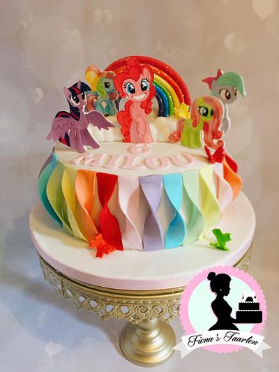 Little pony Rainbow cake  - Cake by Fionastaarten13
