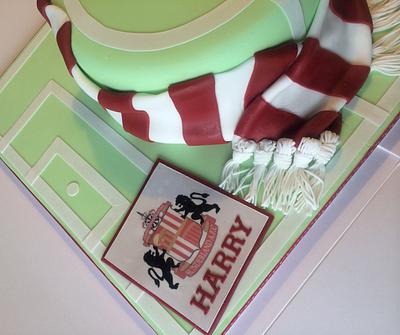 Football fan (Sunderland) birthday cake - Cake by Mulberry Cake Design